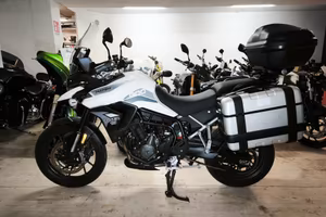 Triumph Tiger 900 GT