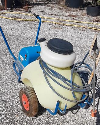 CARRELLO ELETTRICO PER TRATTAMENTI