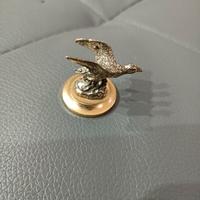 Piccola scultura vintage Aquila con base in Ottone