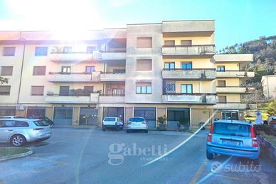 Negozio in via Tiberio