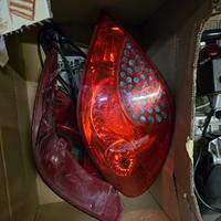fari posteriori peugeot 207