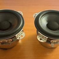 coppia piccoli diffusori Bower & Wilkins