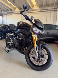 Triumph Speed Triple 1200 Rs