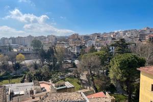 Appartamento zona via roma/villa margherita