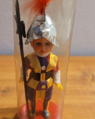 Bambola guardia vaticana