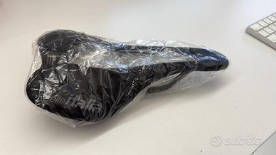 Selle Italia SLR taglia L nuova