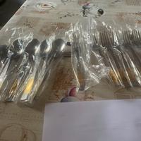 Set cucchiai e forchette