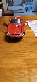 Ferrari modellino 