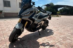 HONDA XADV