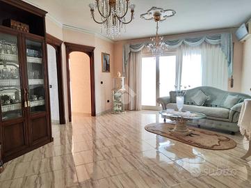 3 LOCALI A MELITO DI NAPOLI