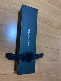 Apple watch Nike S5 44mm con vetro rotto