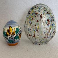 Uova in porcellana e vetro