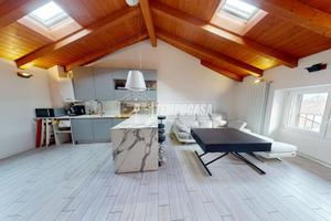 Trilocale mansardato ristrutturato