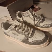 Sneakers bianco, nuove, Swish jeans