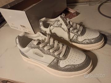 Sneakers bianco, nuove, Swish jeans