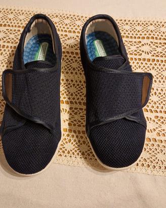 Scarpe pantofole apribili a strap per ansiana