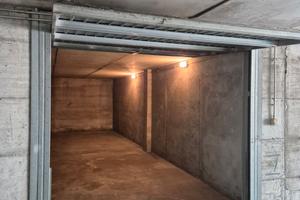 Ampio box a Sesto Calende