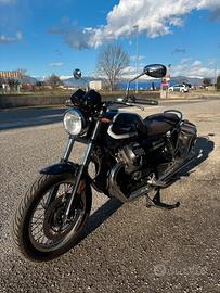 Moto Guzzi V7 IV special