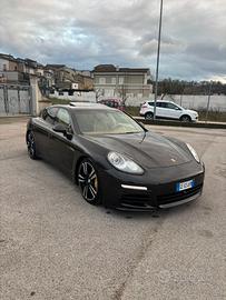 Porsche panamera restyling 2014