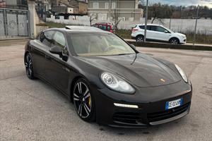 Porsche panamera restyling 2014