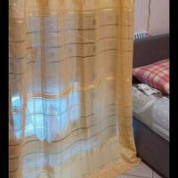  coppia di tende con ricami 