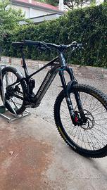 Mondraker chaser (L)