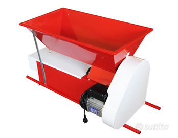 Sgrappolatrice e torchio idraulico