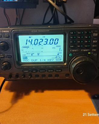 ICOM IC 7400