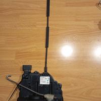 Serratura centralizz. DX porta ant. Opel Meriva B