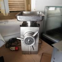 Attrezzature laboratorio lavorazione carni