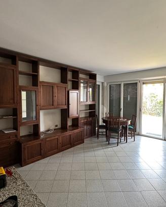 Soggiorno legno massello