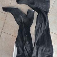 Stivale lungo camoscio