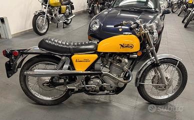 Norton Commando - 1972