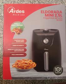 Piccola friggitrice ad aria