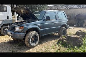 Pajero 2.5 td gls 95