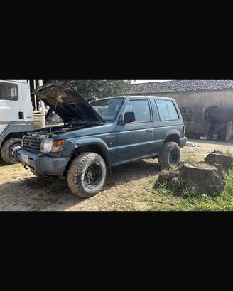 Pajero 2.5 td gls 95