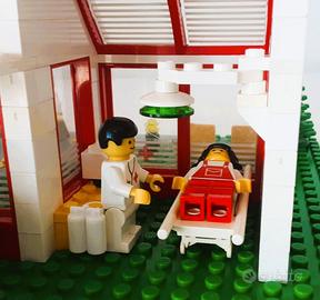 LEGO 6380 Emergency Treatment Center