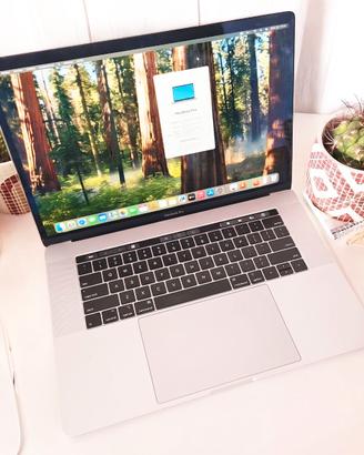 APPLE MacBook Pro 2018 i9 16GB 512GB Vega 20 4GB