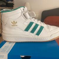 Adidas forum mid