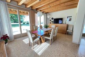 Villa di 300 m² con più di 5 locali a Este