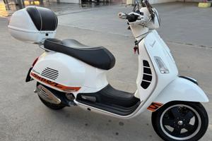 Piaggio Vespa 300 GTS - 2009