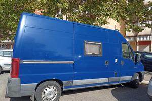 Citroën Jumper camper omologato, autonomia totale