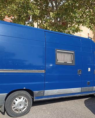 Citroën Jumper camper omologato, autonomia totale