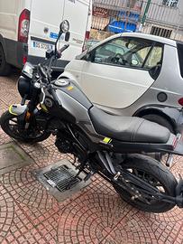 Moto 250 benelli leoncino