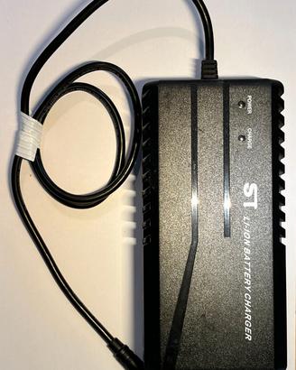 Caricabatterie per E-Bike Carinelli - 36V 3A