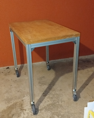 Banco/ Tavolino con ruote