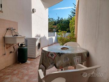 SUL MARE Monolocale climatizz-lavatrice-posto auto