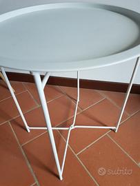 Tavolino con piano a vassoio 