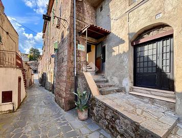 2 LOCALI A LATERA