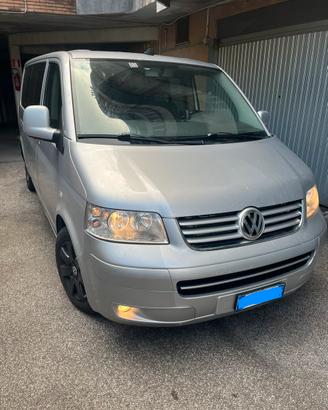 Furgone pulmino 9 posti